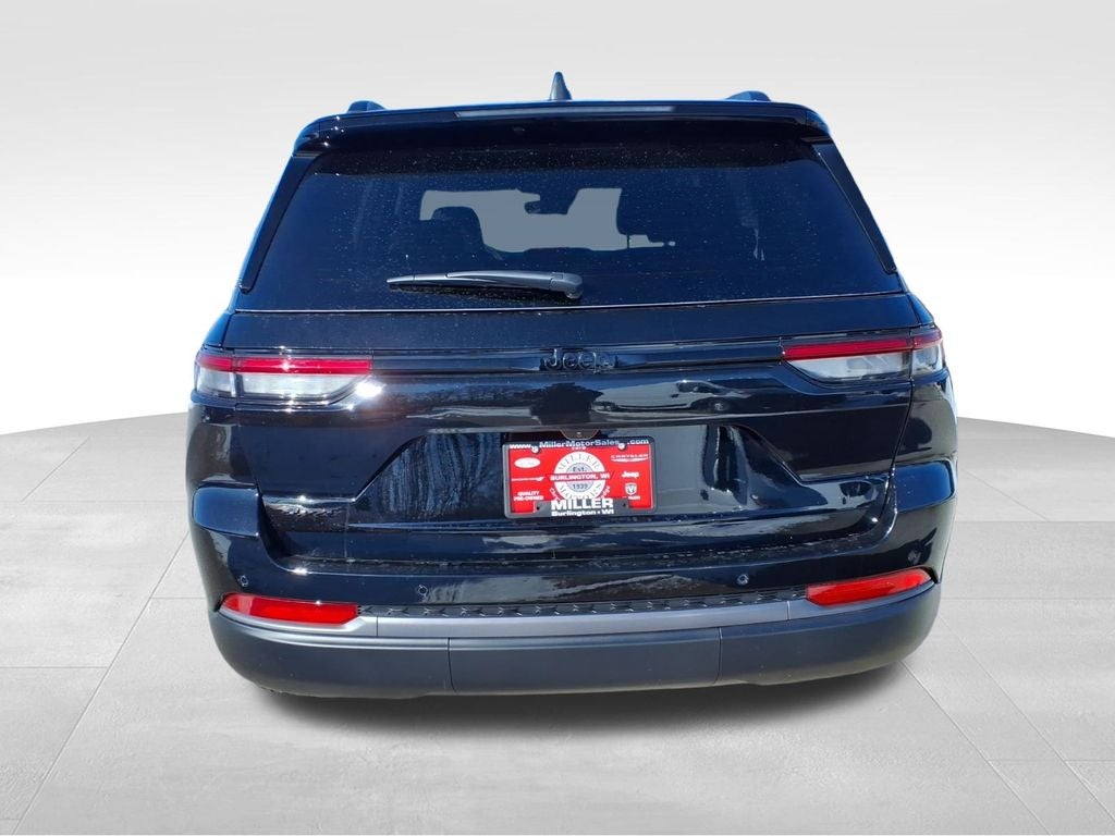 2026 Jeep Grand Cherokee GRAND CHEROKEE LAREDO ALTITUDE 4X4