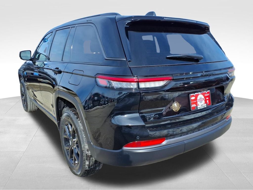 2026 Jeep Grand Cherokee GRAND CHEROKEE LAREDO ALTITUDE 4X4