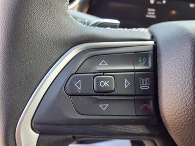 2025 Jeep Grand Cherokee GRAND CHEROKEE L LAREDO 4X4