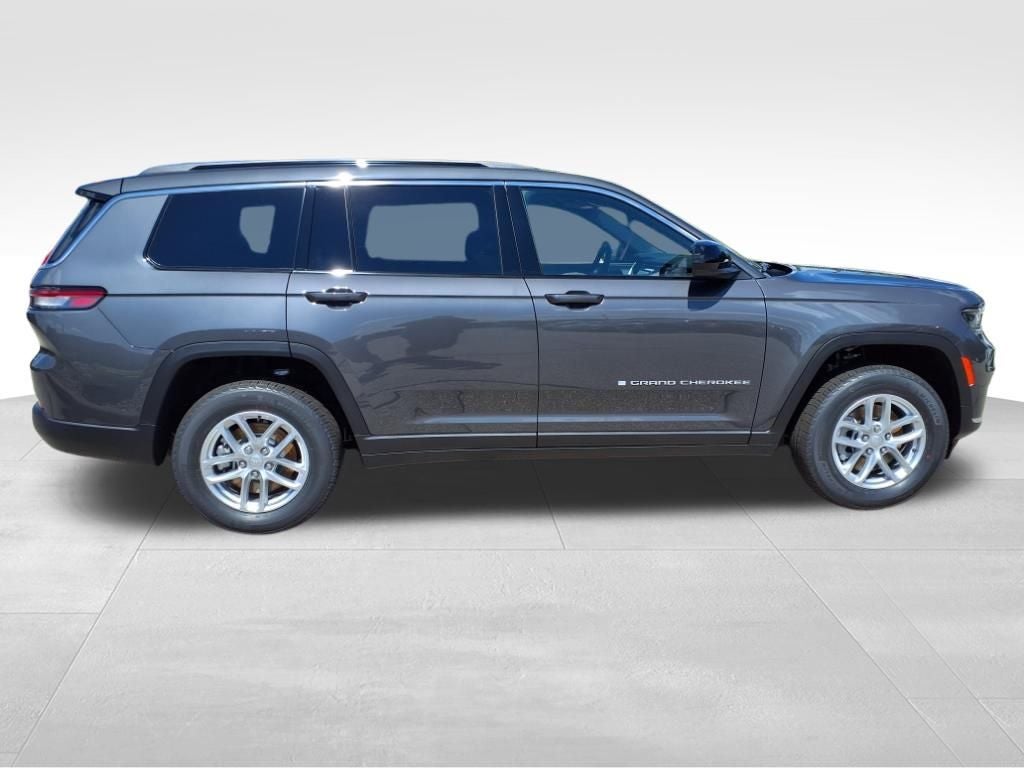 2025 Jeep Grand Cherokee GRAND CHEROKEE L LAREDO 4X4