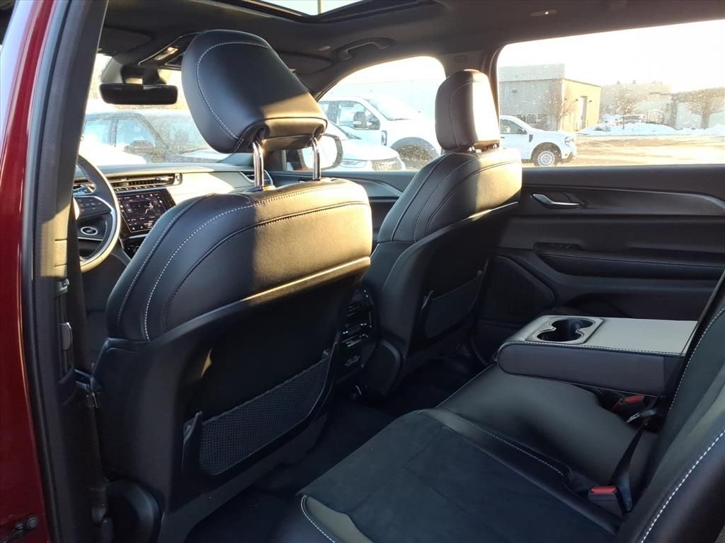 2025 Jeep Grand Cherokee GRAND CHEROKEE L ALTITUDE X 4X4