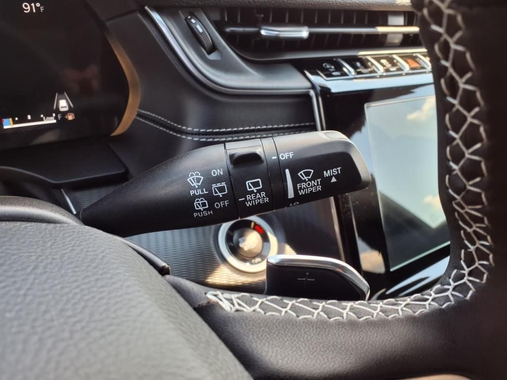 2025 Jeep Grand Cherokee GRAND CHEROKEE L LAREDO 4X4