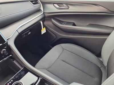 2025 Jeep Grand Cherokee GRAND CHEROKEE L LAREDO 4X4