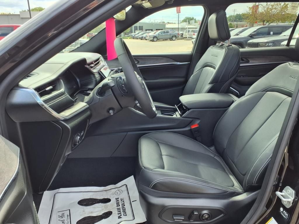 2025 Jeep Grand Cherokee GRAND CHEROKEE L OVERLAND 4X4