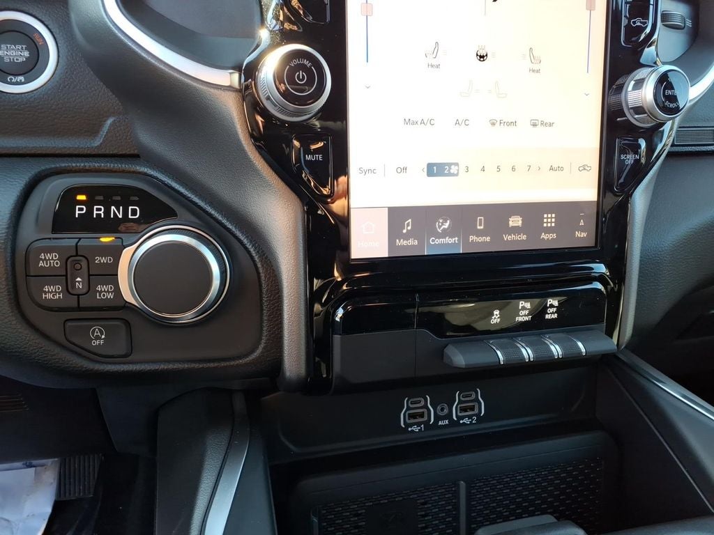 2025 RAM Ram 1500 RAM 1500 BIG HORN CREW CAB 4X4 5'7' BOX