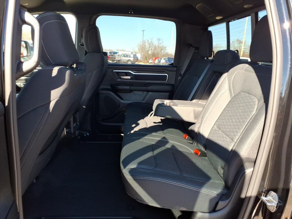 2025 RAM Ram 1500 RAM 1500 BIG HORN CREW CAB 4X4 5'7' BOX