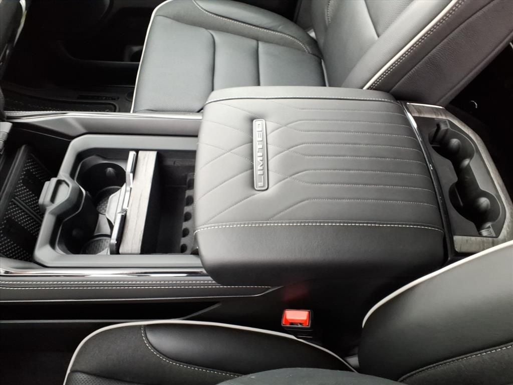 2026 RAM Ram 1500 RAM 1500 LIMITED CREW CAB 4X4 5'7' BOX