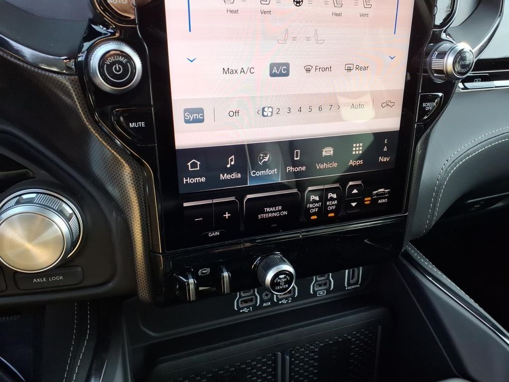 2026 RAM Ram 1500 RAM 1500 LIMITED CREW CAB 4X4 5'7' BOX