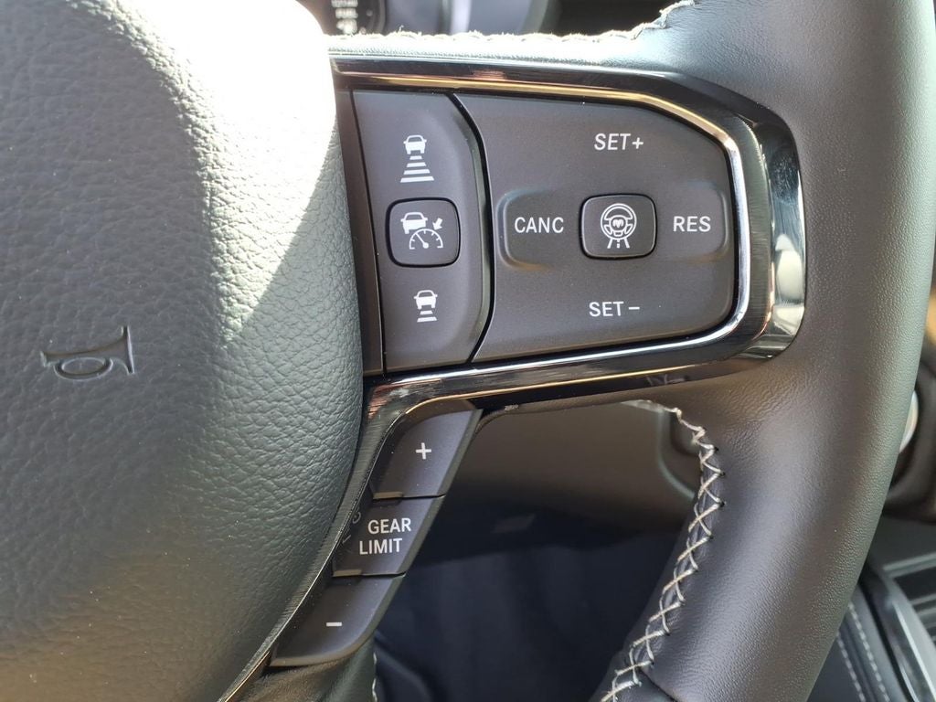 2026 RAM Ram 1500 RAM 1500 LIMITED CREW CAB 4X4 5'7' BOX