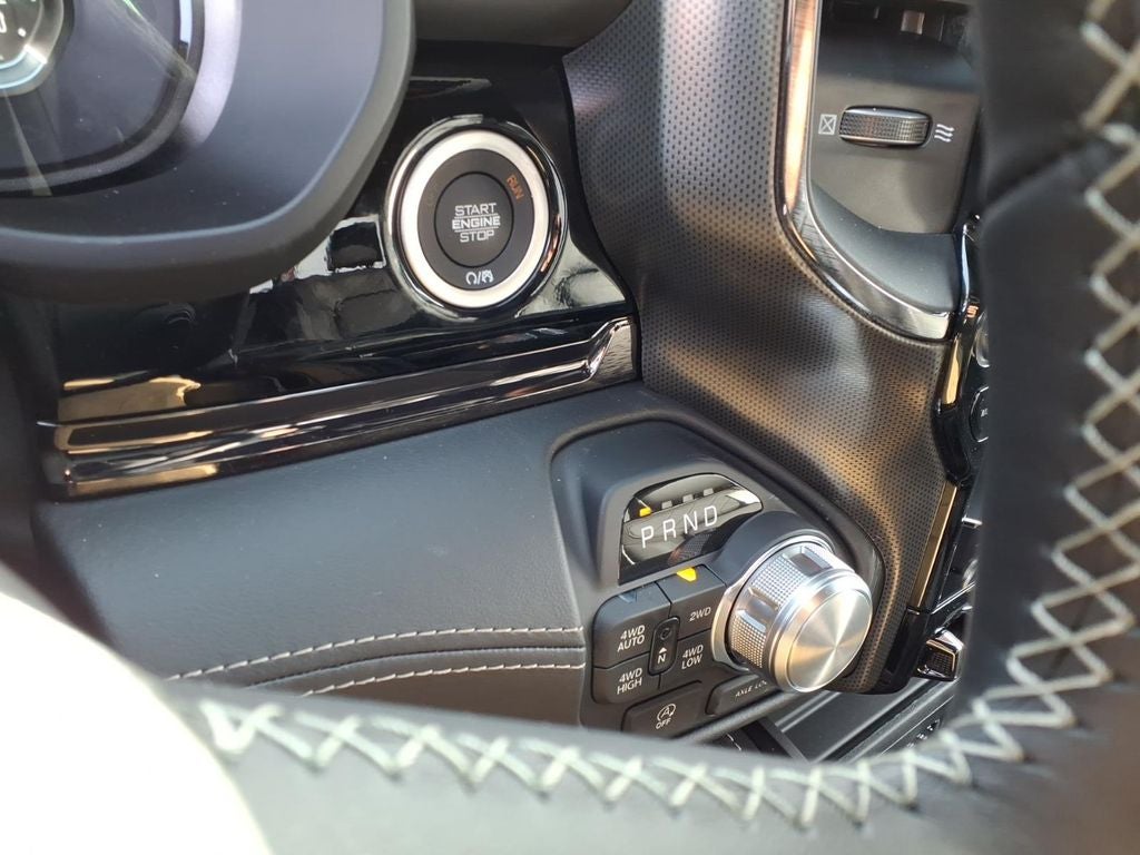 2026 RAM Ram 1500 RAM 1500 LIMITED CREW CAB 4X4 5'7' BOX