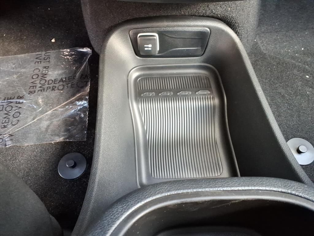 2026 Chrysler Voyager VOYAGER LX