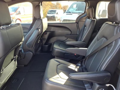 2026 Chrysler Voyager VOYAGER LX