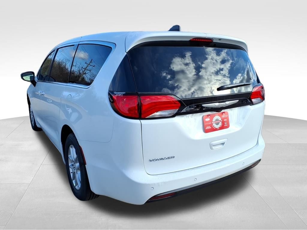 2026 Chrysler Voyager VOYAGER LX