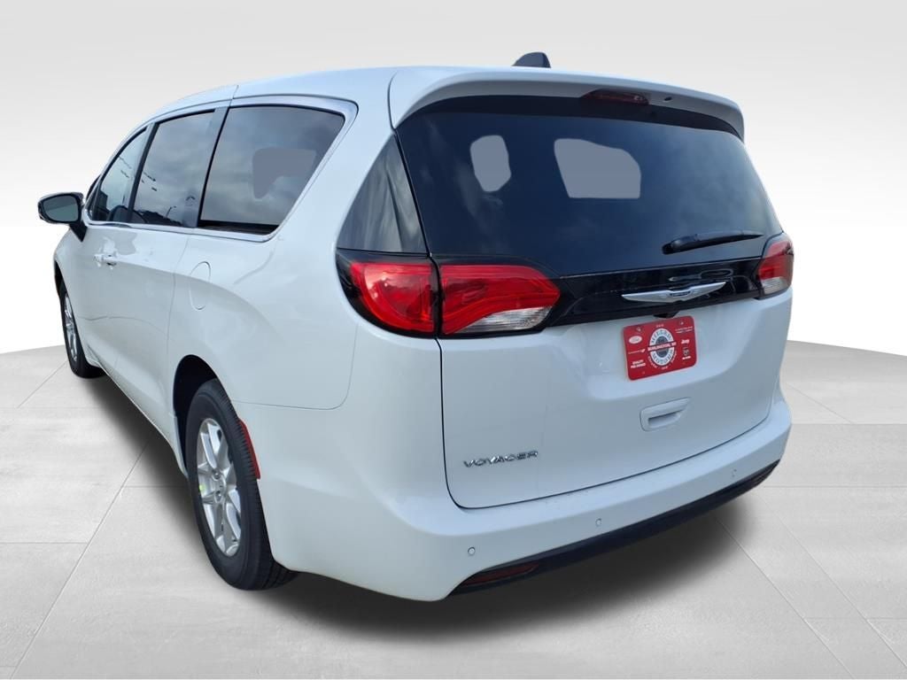 2026 Chrysler Voyager VOYAGER LX