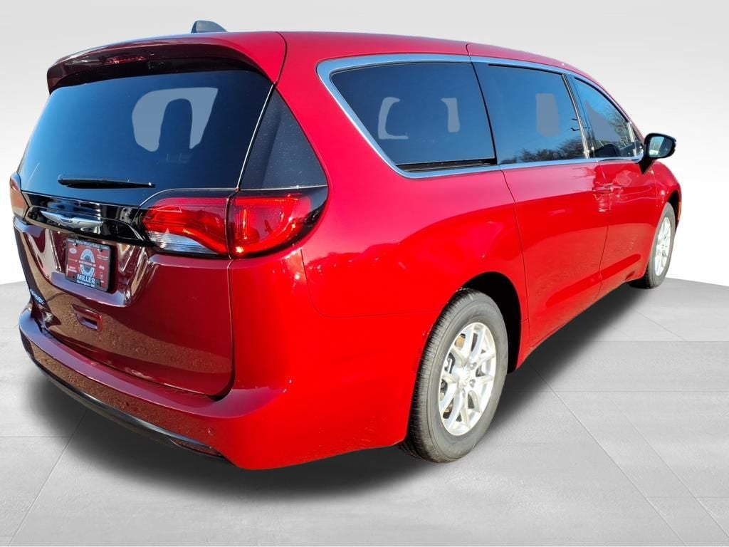 2026 Chrysler Voyager VOYAGER LX