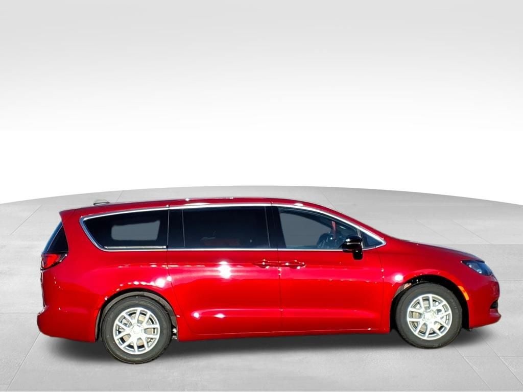 2026 Chrysler Voyager VOYAGER LX