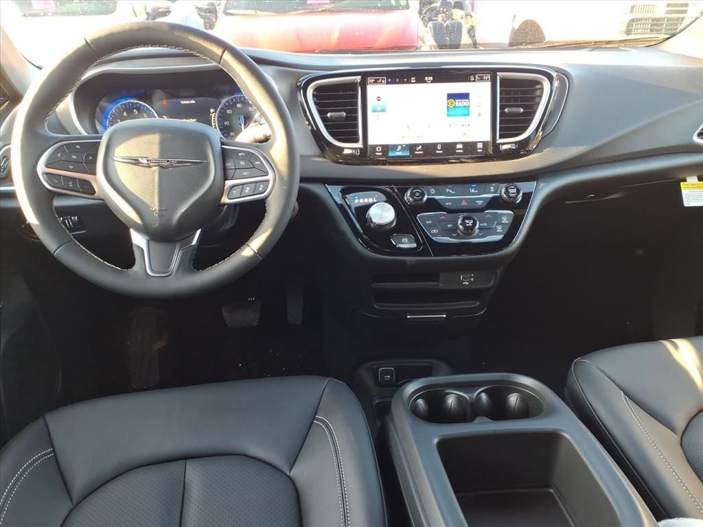 2026 Chrysler Voyager VOYAGER LX