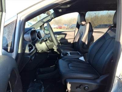 2026 Chrysler Voyager VOYAGER LX