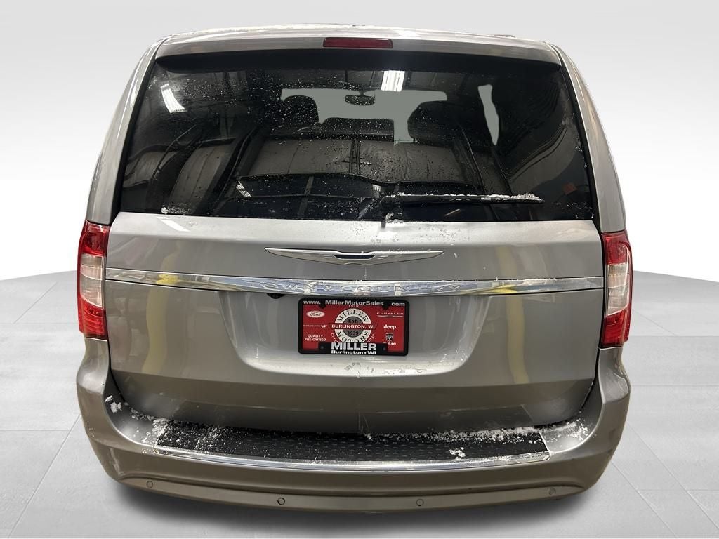 2016 Chrysler Town & Country Touring-L Anniversary Edition