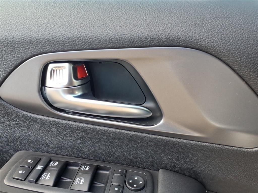 2026 Chrysler Voyager VOYAGER LX