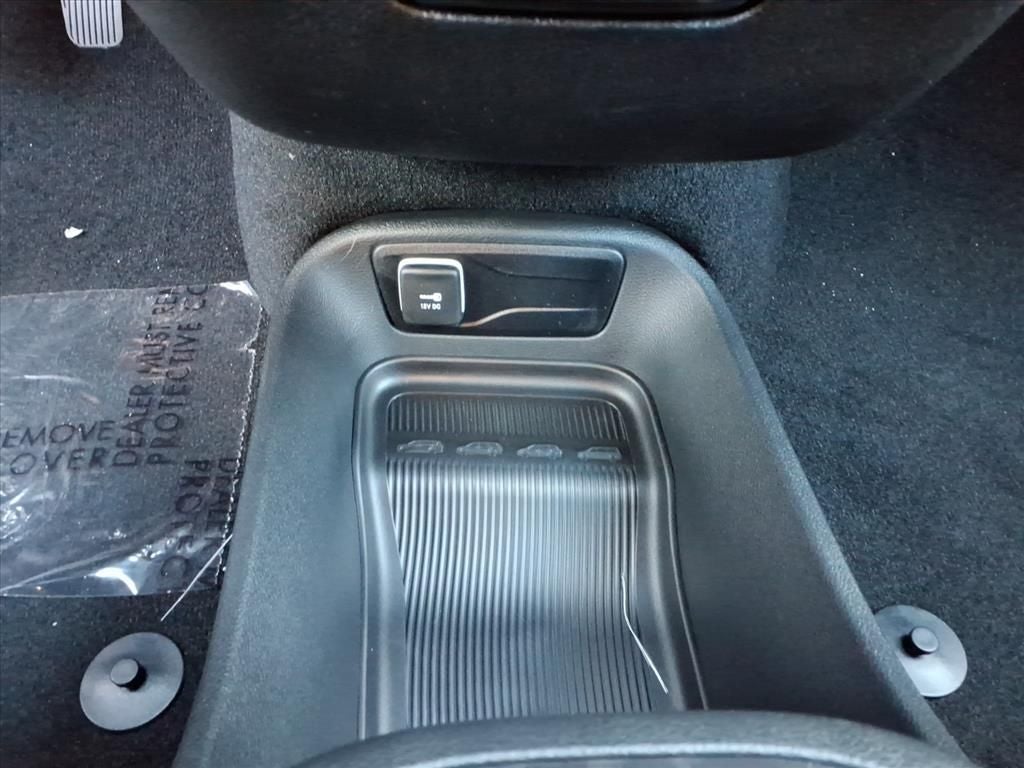 2026 Chrysler Voyager VOYAGER LX