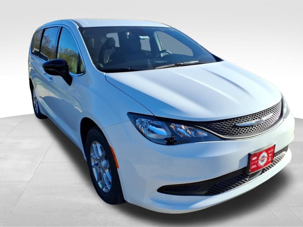 2026 Chrysler Voyager VOYAGER LX