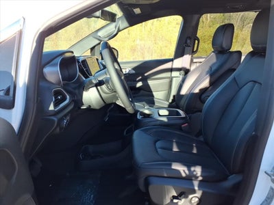 2026 Chrysler Voyager VOYAGER LX