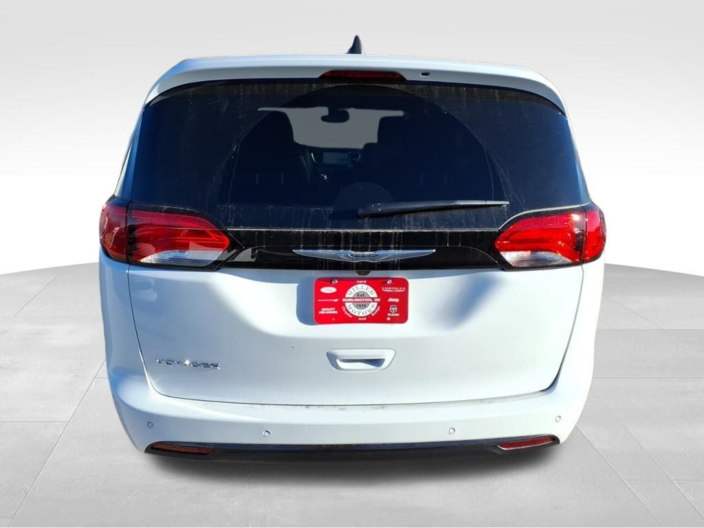 2026 Chrysler Voyager VOYAGER LX