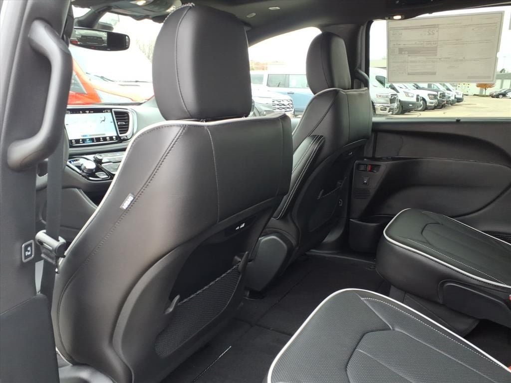 2026 Chrysler Pacifica PACIFICA LIMITED