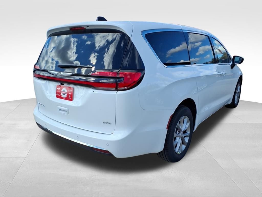2026 Chrysler Pacifica PACIFICA SELECT AWD