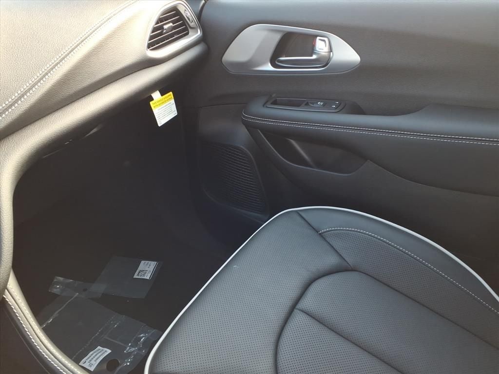 2026 Chrysler Pacifica PACIFICA LIMITED AWD