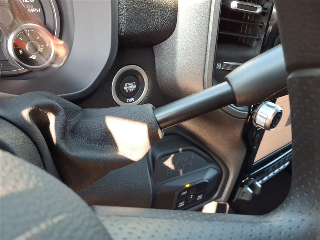 2026 RAM Ram 3500 RAM 3500 TRADESMAN CREW CAB 4X4 6'4' BOX