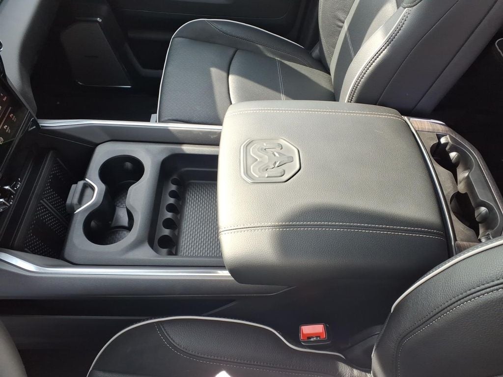 2026 RAM Ram 3500 RAM 3500 LARAMIE MEGA CAB 4X4 6'4' BOX