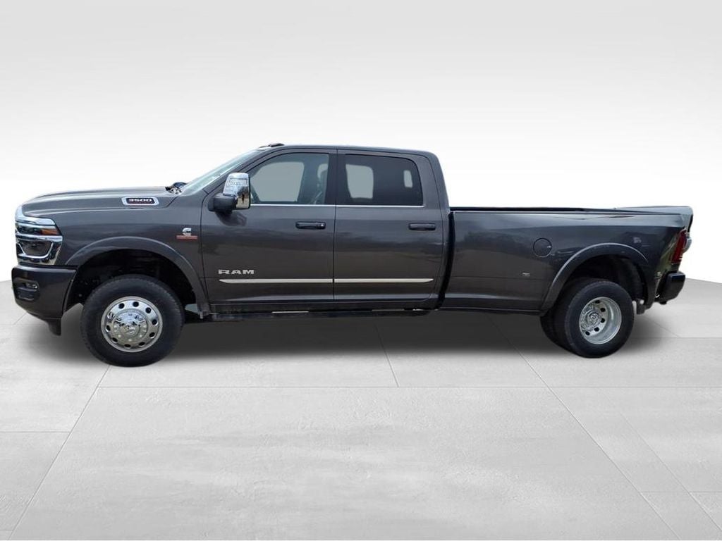 2026 RAM Ram 3500 RAM 3500 LIMITED CREW CAB 4X4 8' BOX