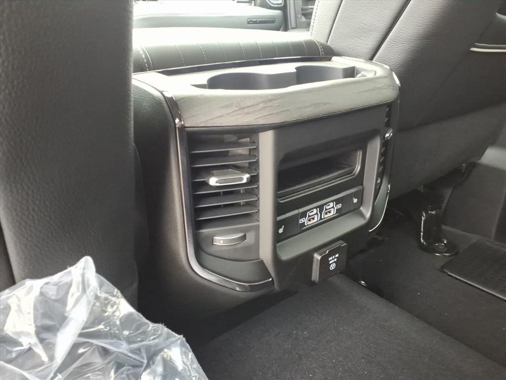 2026 RAM Ram 3500 RAM 3500 LIMITED CREW CAB 4X4 8' BOX