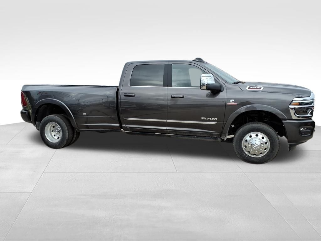 2026 RAM Ram 3500 RAM 3500 LIMITED CREW CAB 4X4 8' BOX