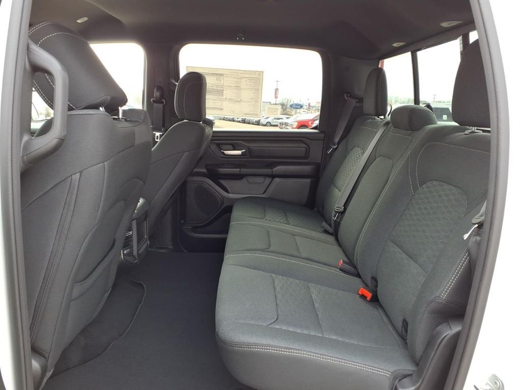 2026 RAM Ram 1500 RAM 1500 EXPRESS CREW CAB 4X4 5'7' BOX