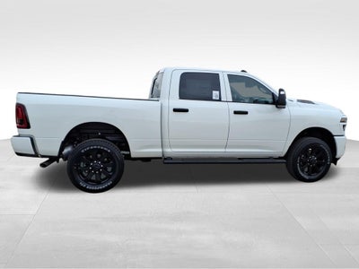 2026 RAM Ram 2500 RAM 2500 BLACK EXPRESS CREW CAB 4X4 6'4' BOX