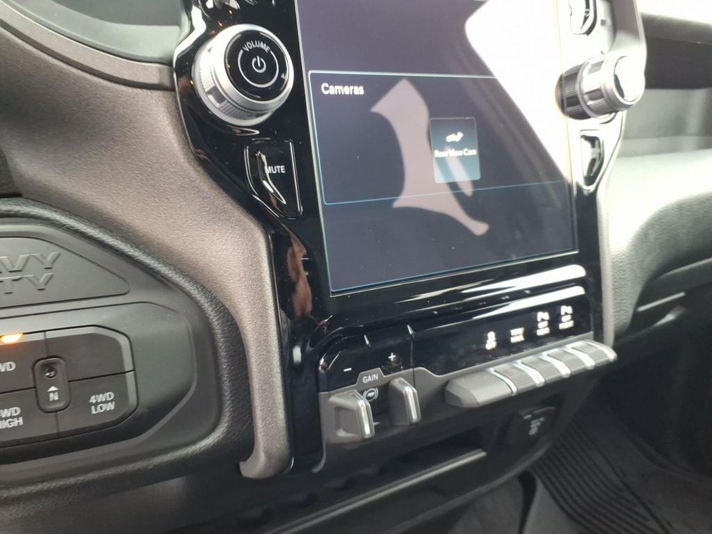 2026 RAM Ram 2500 RAM 2500 BLACK EXPRESS CREW CAB 4X4 6'4' BOX