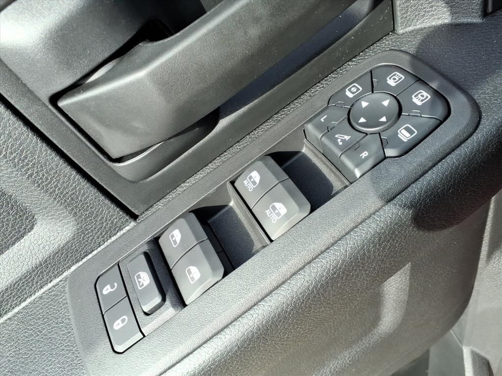 2026 RAM Ram 2500 RAM 2500 BLACK EXPRESS CREW CAB 4X4 8' BOX