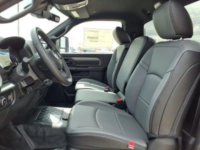 2026 RAM Ram 5500 Chassis Cab RAM 5500 TRADESMAN CHASSIS REGULAR CAB 4X4 84' CA