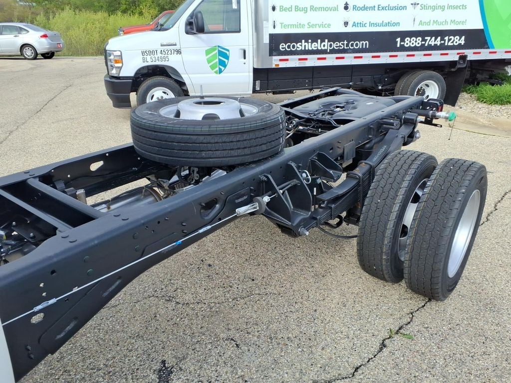 2026 RAM 5500 Chassis RAM 5500 TRADESMAN CHASSIS REGULAR CAB 4X4 84' CA