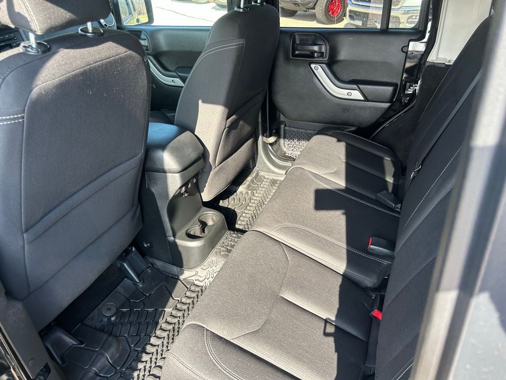 2017 Jeep Wrangler Unlimited Sahara