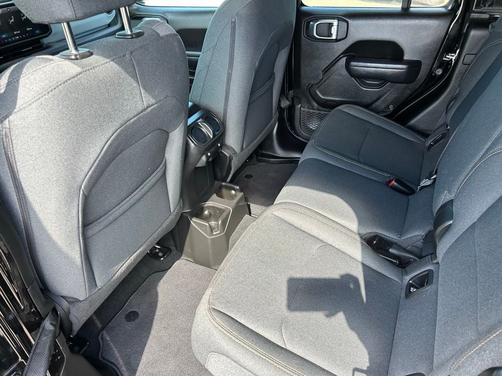 2024 Jeep Gladiator Sport