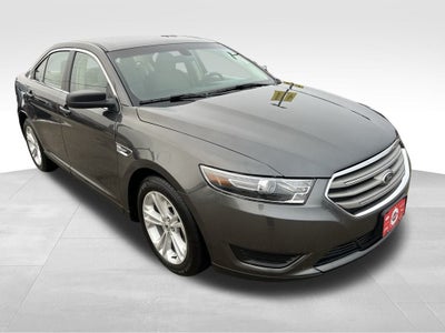 2016 Ford Taurus SE