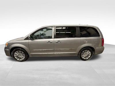 2016 Chrysler Town & Country Touring-L