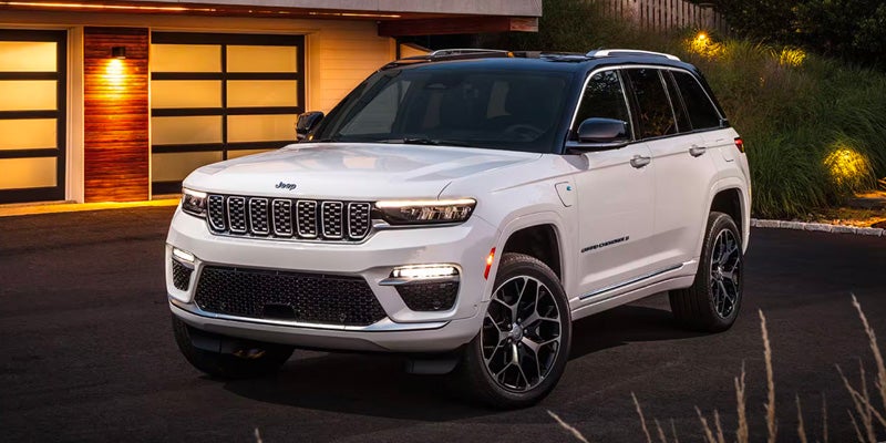 2026 Jeep Grand Cherokee Parked in a driveway
